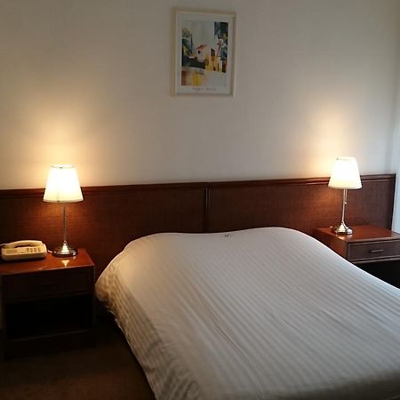 Hotel Restaurant - La Ferme De Vaux 克雷伊 外观 照片