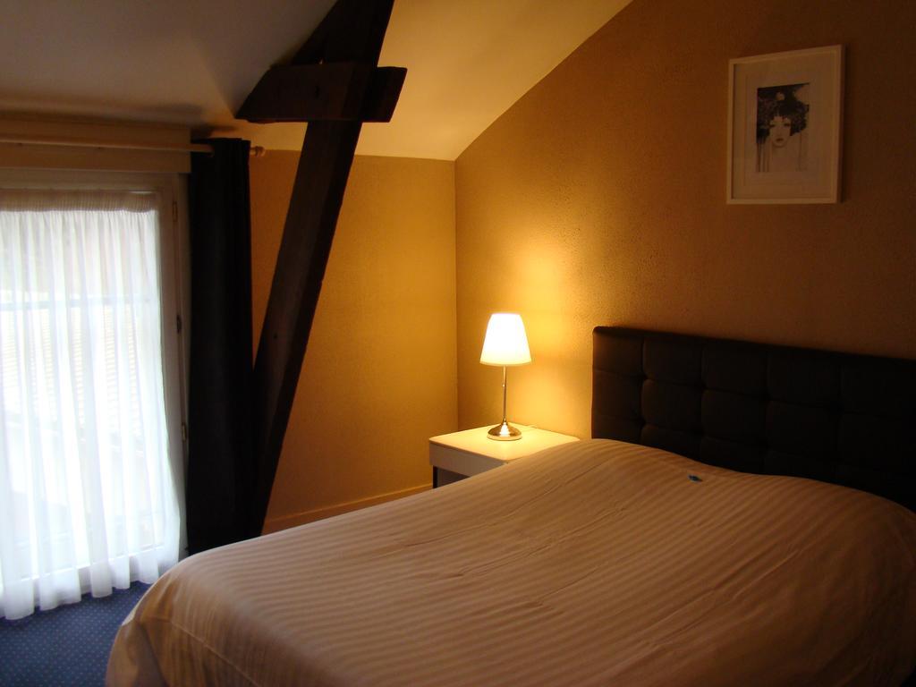 Hotel Restaurant - La Ferme De Vaux 克雷伊 外观 照片