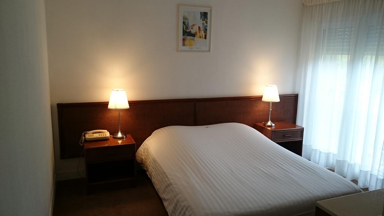 Hotel Restaurant - La Ferme De Vaux 克雷伊 外观 照片